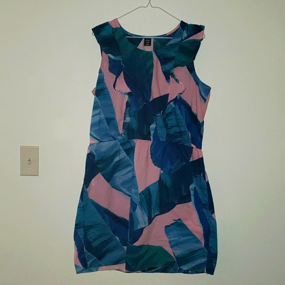 Size XL short pink and blue dress
